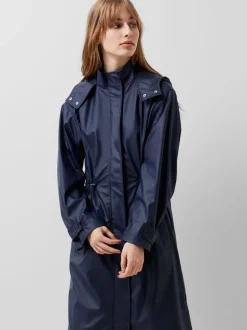 Akiro Raincoat