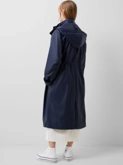 Akiro Raincoat
