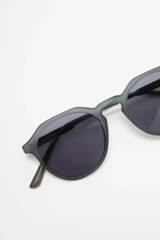 Geometric Frame Sunglasses