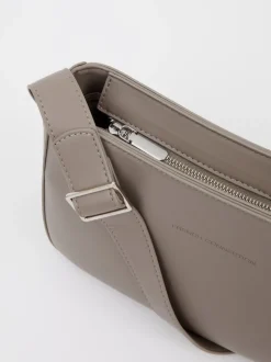 Jeenaa X Baguette Bag
