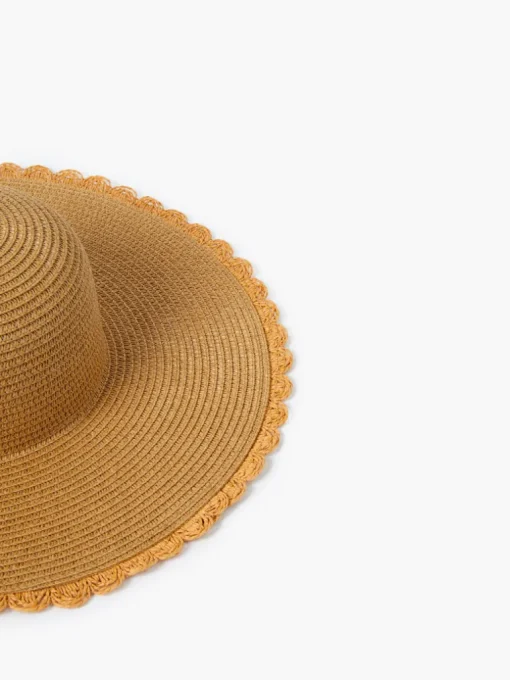 Scalloped Edge Straw Hat